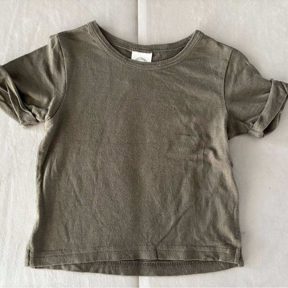 ⭐️4/$20⭐️ Beau & Arrow Bamboo T-Shirt